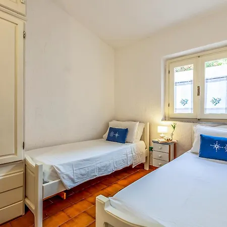 Cosy Sea View And Garden וילה *